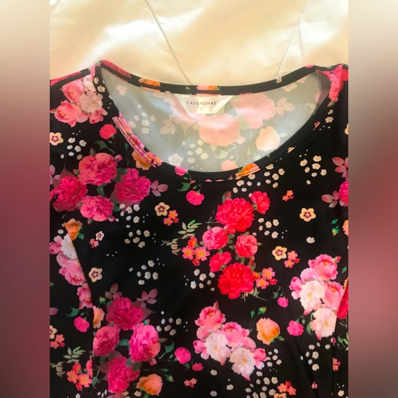 Maternity/Nursing Rash Guard Swim Top - Picture 2 of 7